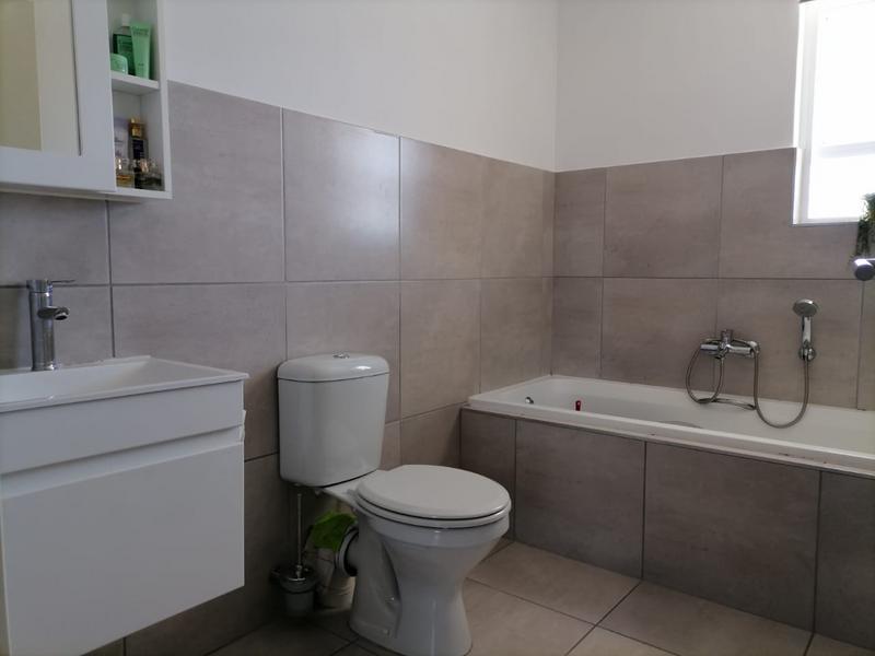 2 Bedroom Property for Sale in Heathfield Western Cape